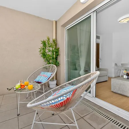 Le Lord - Somptueux 2 Pieces-parking Prive- Frontiere Monaco *