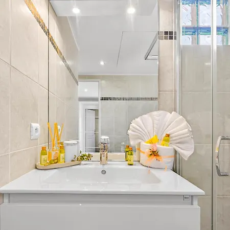 Le Lord - Somptueux 2 Pièces-parking Privé- Frontière Monaco Appartement *