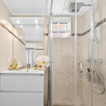Le Lord - Somptueux 2 Pièces-parking Privé- Frontière Monaco * Beausoleil